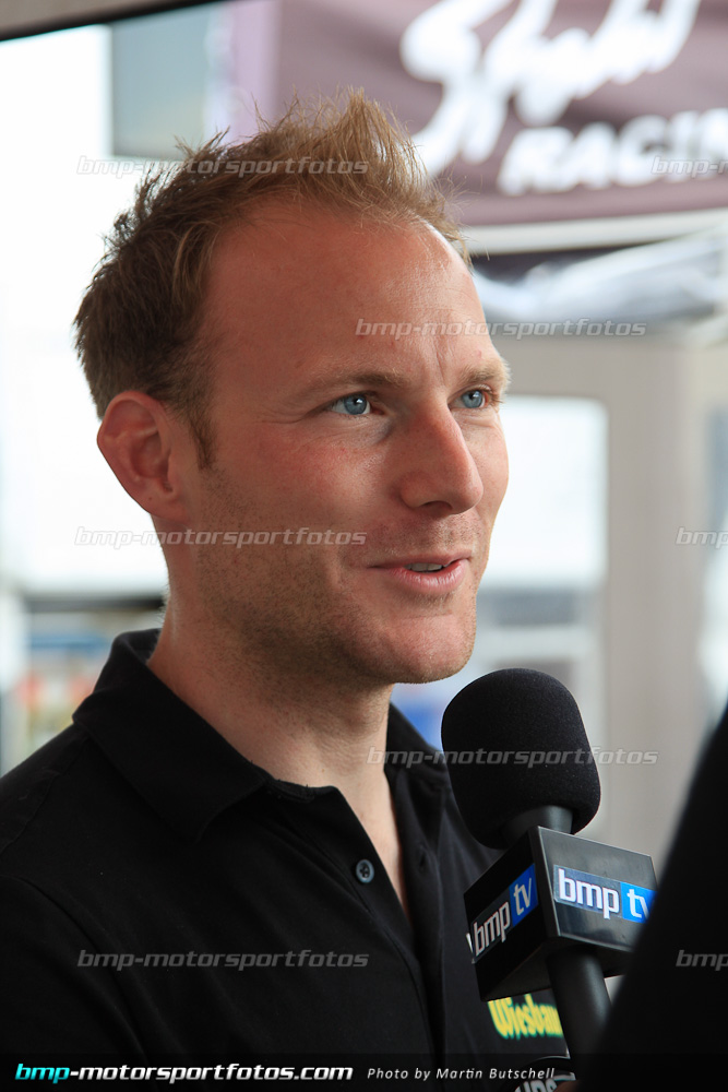 Martin Butschell - Freitag - 140502-Wechsel-00-MB-9034